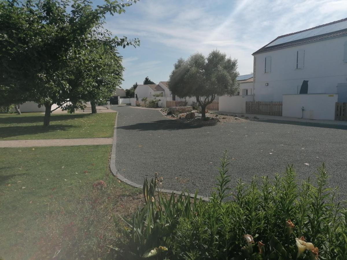 LA CORVETTE Maison avec piscine/parking/wifi/plages 5kms Les Mathes Extérieur photo